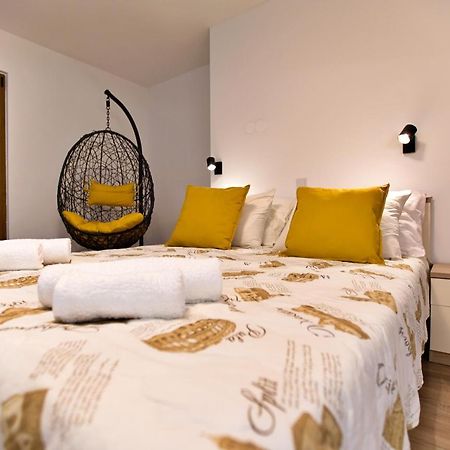 Apartments Kiwi Ρόβινι Εξωτερικό φωτογραφία