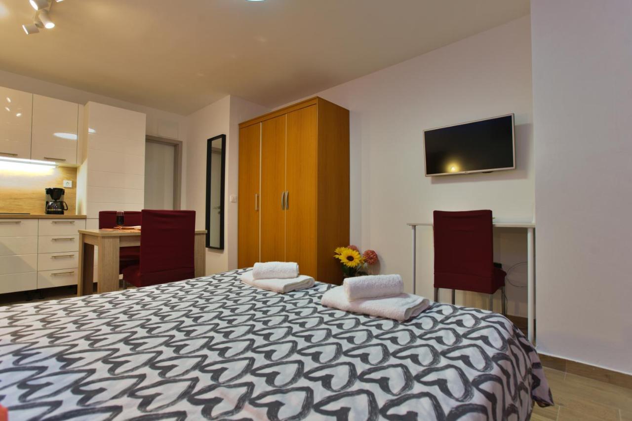 Apartments Kiwi Ρόβινι Εξωτερικό φωτογραφία