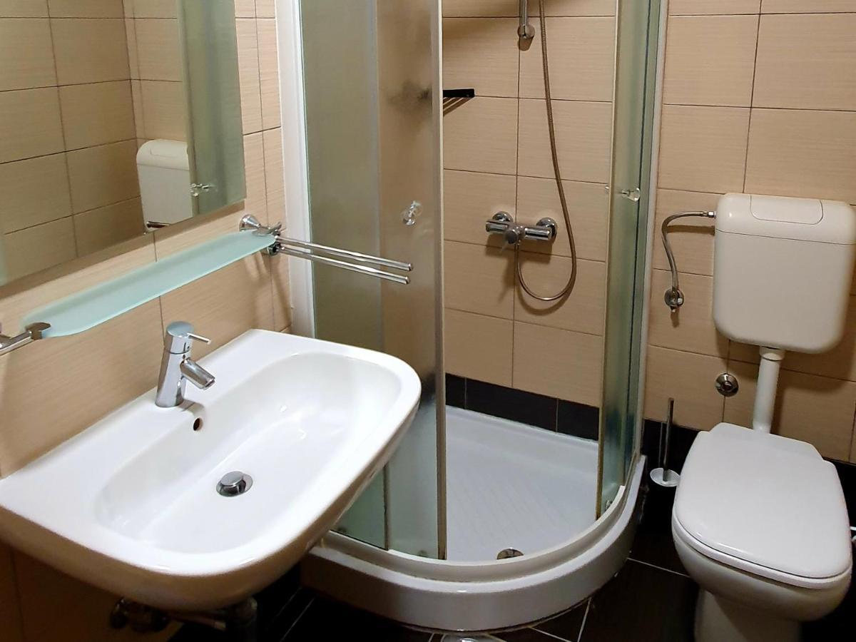 Apartments Kiwi Ρόβινι Εξωτερικό φωτογραφία