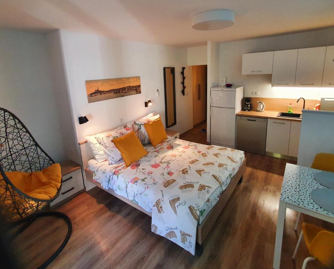 Apartments Kiwi Ρόβινι Εξωτερικό φωτογραφία